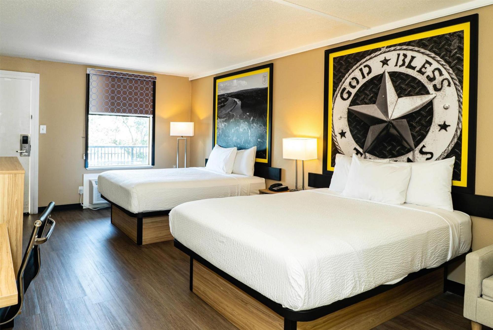 Super 8 By Wyndham Corpus Christi Airport Hotel Exterior foto